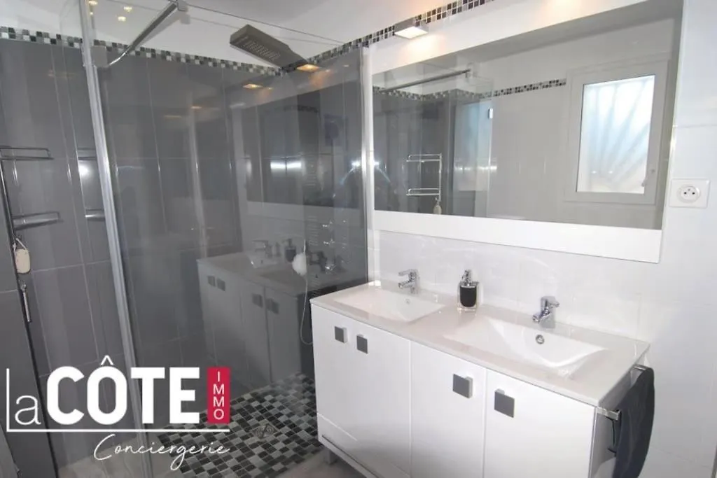 Carro Apartment Martigues 0*,