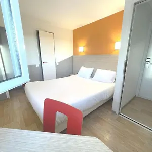 Premiere Classe Hotel